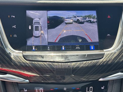 Used 2021 Cadillac XT6 Premium Luxury FWD image 31