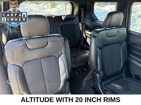 Used 2023 Jeep Grand Cherokee L Altitude image 24