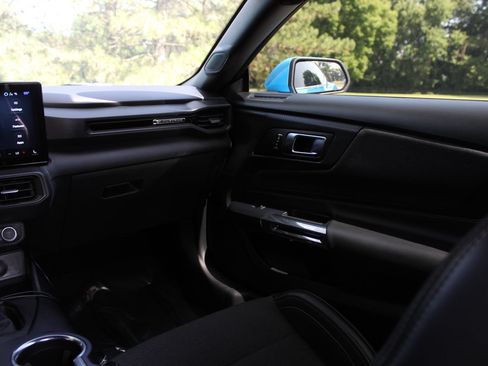 Used 2024 Ford Mustang Coupe RWD image 11