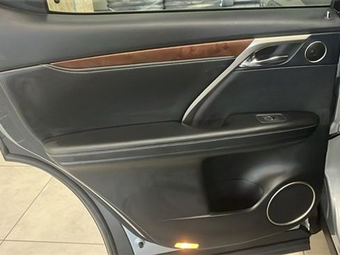 Used 2022 Lexus RX 350L Premium image 18