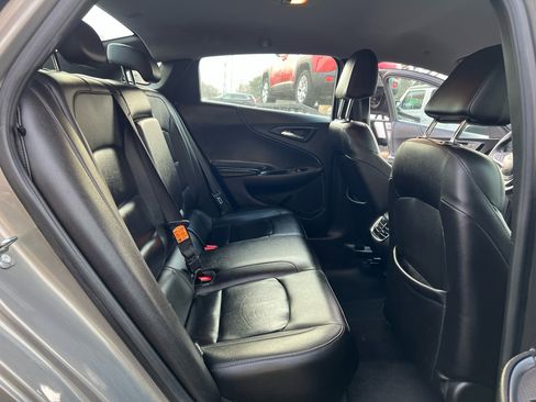 Used 2017 Chevrolet Malibu LT w/ Leather Package image 14