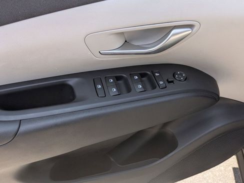 Used 2023 Hyundai Tucson SEL w/ Convenience Package image 10