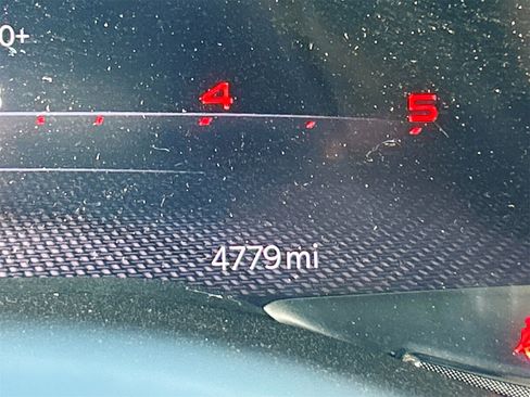 Used 2024 RAM 2500 Limited image 12