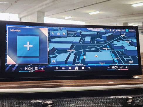 Used 2024 BMW X7 xDrive40i w/ M Sport Package image 14