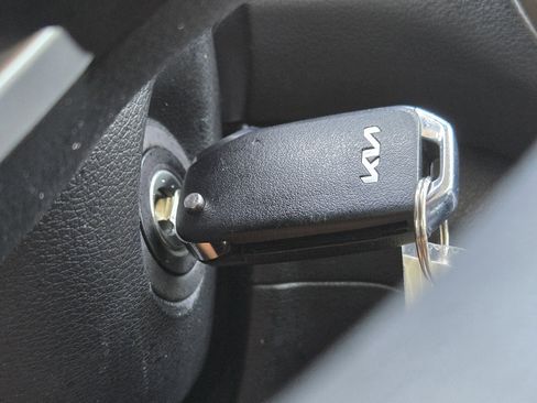 Used 2024 Kia Soul LX w/ Option Group 015 image 23