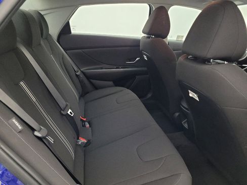 Used 2024 Hyundai Elantra SEL image 19