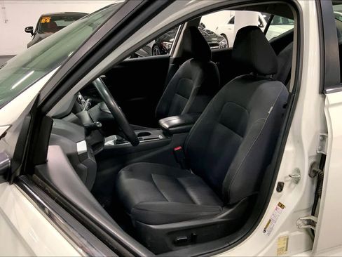 Used 2019 Nissan Altima 2.5 S image 8