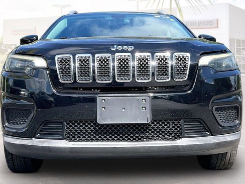 Used 2020 Jeep Cherokee Latitude FWD image 24
