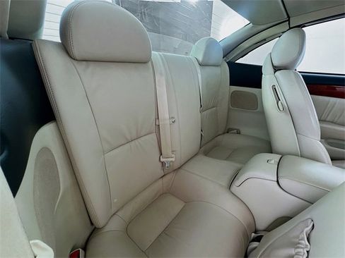 Used 2008 Lexus SC 430 Convertible image 25