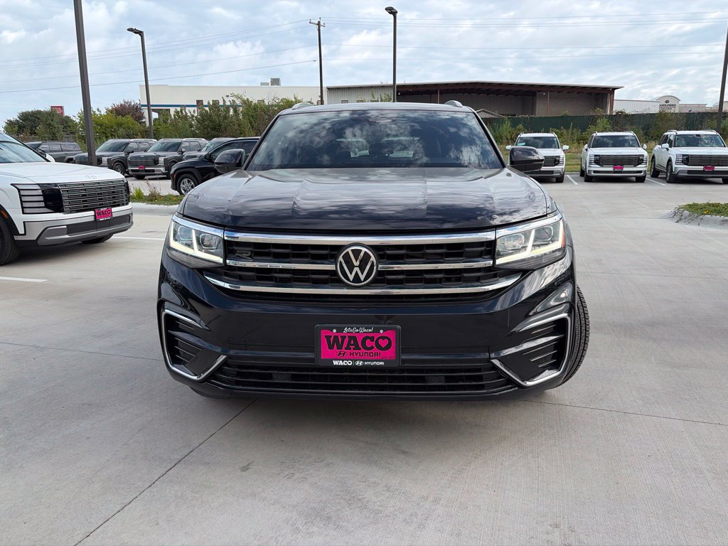 Used 2022 Volkswagen Atlas Cross Sport SEL R-Line w/ Cross Sport MDO Package AWD/4WD image 2