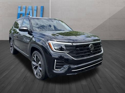 Certified 2026 Volkswagen Atlas SEL Premium R-Line AWD/4WD image 8