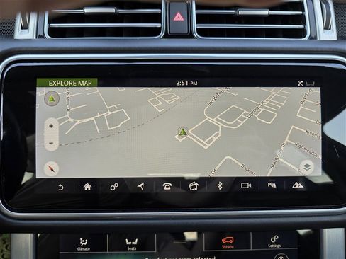 Used 2020 Land Rover Range Rover HSE image 13