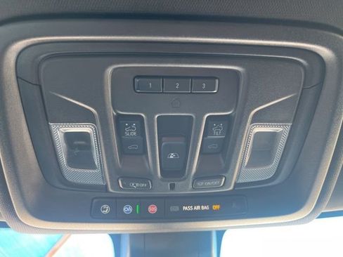 Used 2021 GMC Sierra 1500 AT4 w/ AT4 Value Package AWD/4WD image 15