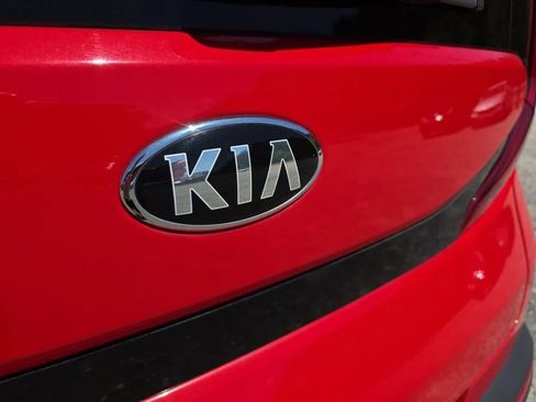 Used 2021 Kia Soul LX FWD image 10