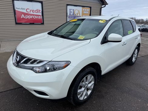 Used 2011 Nissan Murano S image 1
