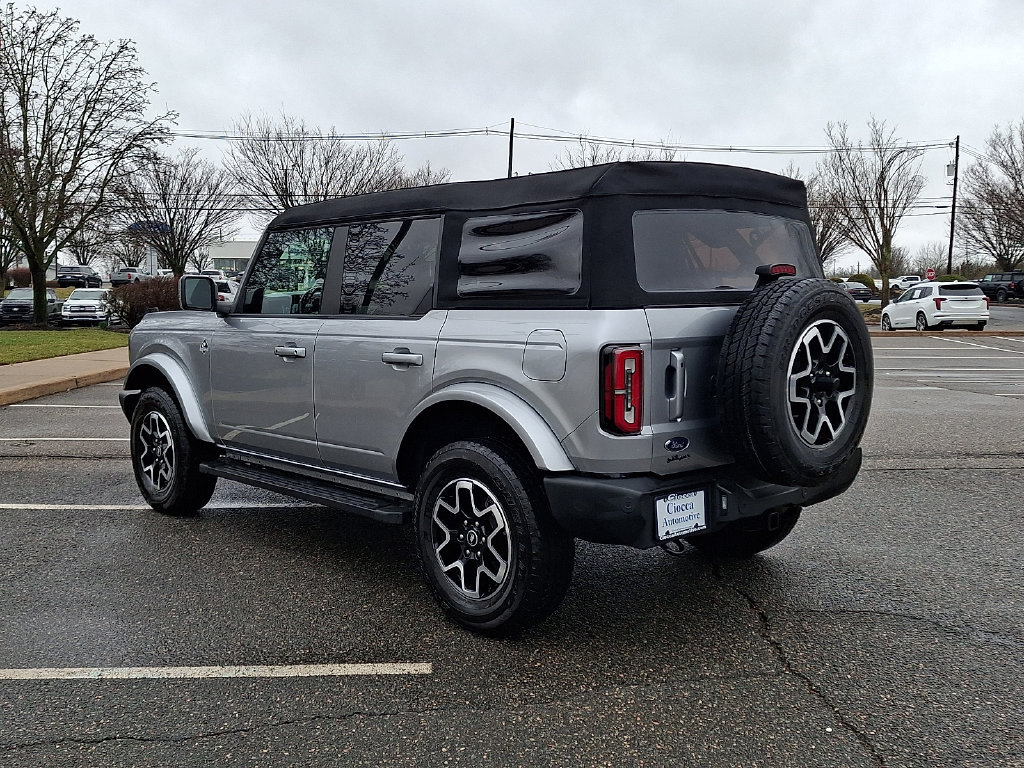 Used 2023 Ford Bronco 4-Door AWD/4WD image 7