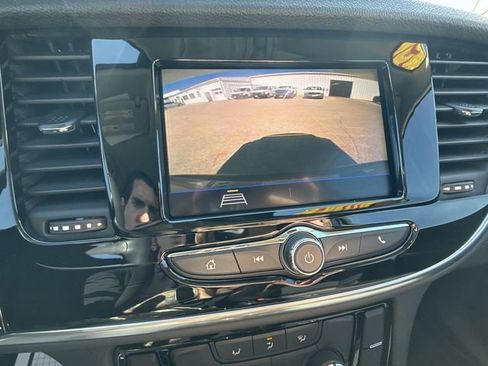 Used 2022 Buick Encore Preferred w/ Safety Package II image 45