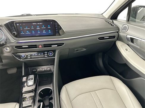 Used 2022 Hyundai Sonata Limited w/ Cargo Package image 29