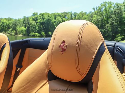 Used 2015 Ferrari California T RWD image 51