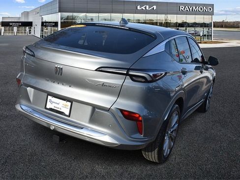 Used 2024 Buick Envista Avenir image 3