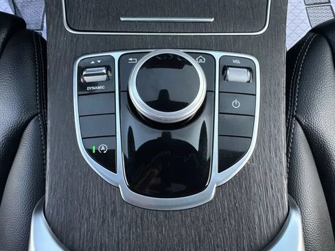 Used 2020 Mercedes-Benz C 300 4MATIC Sedan image 34