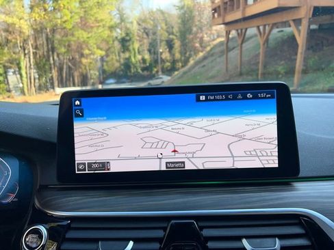 Used 2021 BMW 530i w/ Premium Package image 20