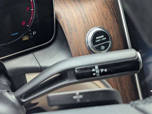 Used 2023 Mercedes-Benz GLC 300 GLC 300 image 12