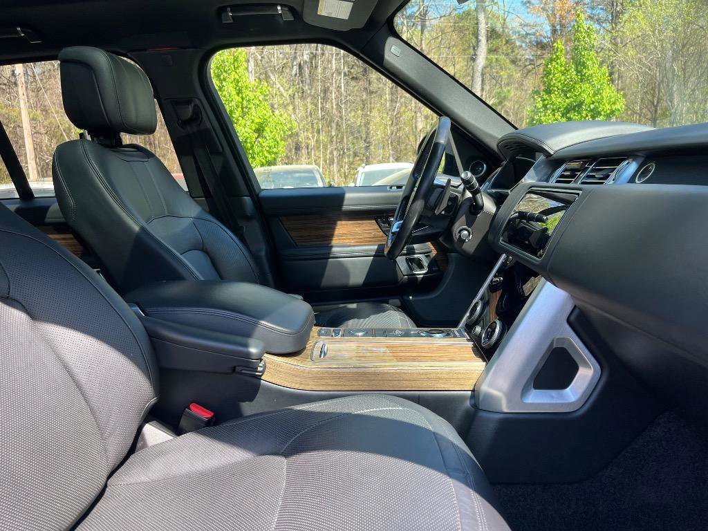 Used 2018 Land Rover Range Rover Supercharged AWD/4WD image 39