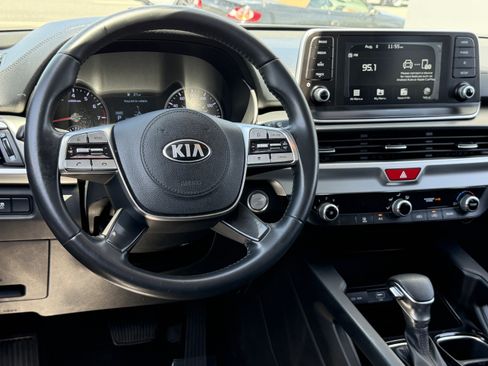 Used 2020 Kia Telluride LX AWD/4WD image 24