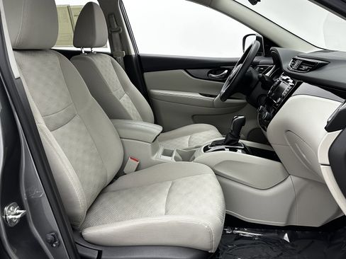 Used 2020 Nissan Rogue Sport SV image 33