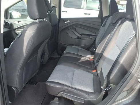 Used 2019 Ford Escape SE image 14