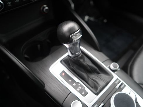 Used 2016 Audi A3 e-tron Premium Plus w/ Premium Plus Package image 41