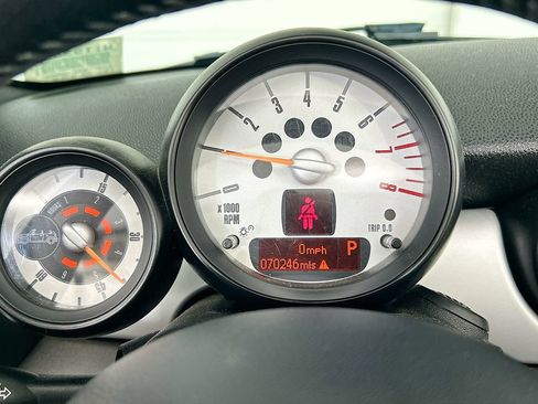 Used 2013 MINI Cooper Convertible FWD image 28