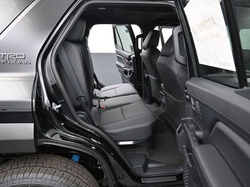 Certified 2025 Toyota 4Runner TRD Off-Road Premium AWD/4WD image 13