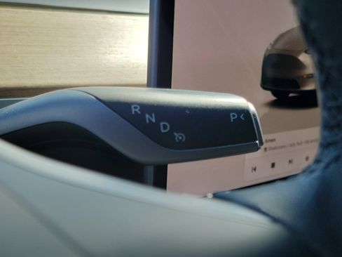 Used 2022 Tesla Model Y Performance image 24