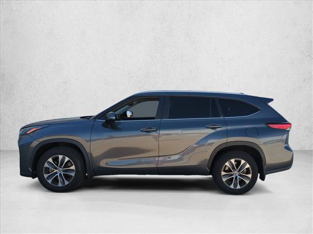 Used 2023 Toyota Highlander XLE FWD image 8
