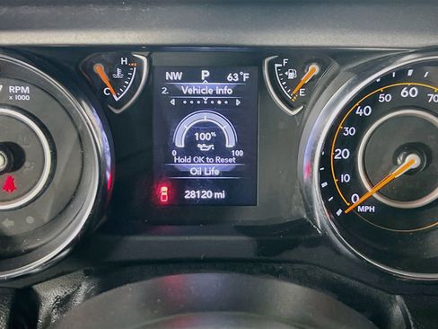 Used 2023 Jeep Gladiator Sport image 12