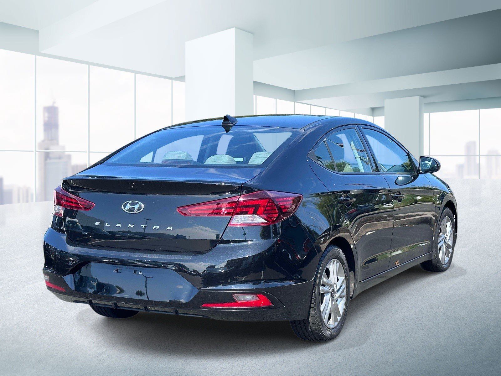 Used 2020 Hyundai Elantra SEL FWD image 4