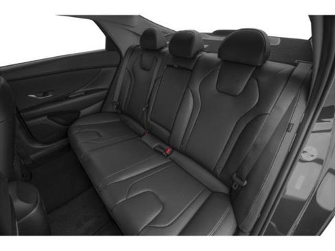 Used 2024 Hyundai Elantra Limited FWD image 16