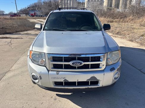 Used 2011 Ford Escape XLT image 5