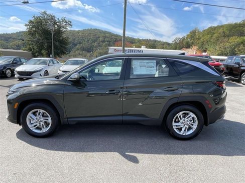 New 2026 Hyundai Tucson SE image 2