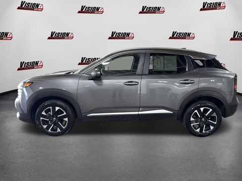 Used 2025 Nissan Kicks SV w/ SV Premium Package AWD/4WD image 12