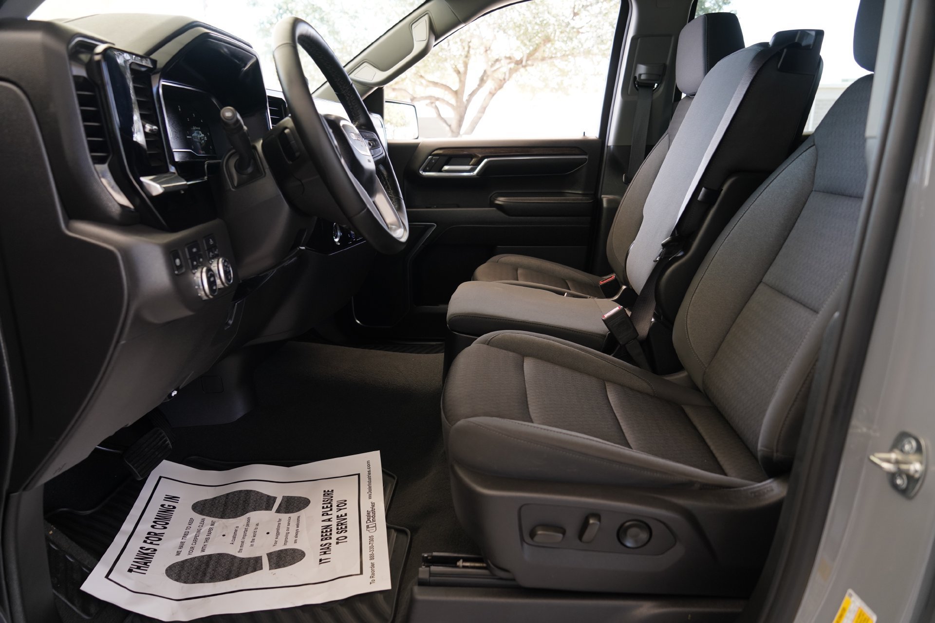 Used 2024 GMC Sierra 1500 Elevation AWD/4WD image 11