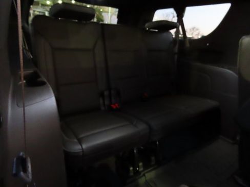 Used 2021 GMC Yukon XL Denali w/ Denali Ultimate Package image 16