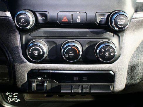 Used 2024 RAM 3500 Tradesman w/ Chrome Appearance Group image 17