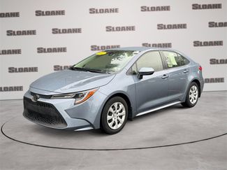 Used 2022 Toyota Corolla LE image 1