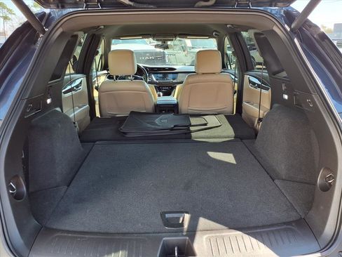 Used 2019 Cadillac XT5 Base image 19