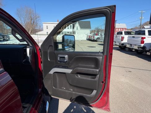 Used 2018 Chevrolet Silverado 1500 LT w/ All Star Edition image 25