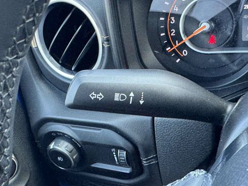 Used 2025 Jeep Wrangler Unlimited Sahara w/ Safety Group AWD/4WD image 23