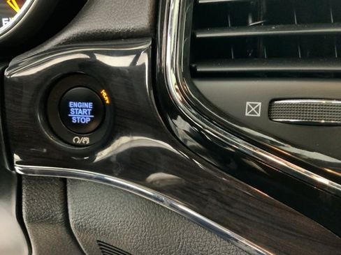 Used 2021 Jeep Grand Cherokee Overland image 23